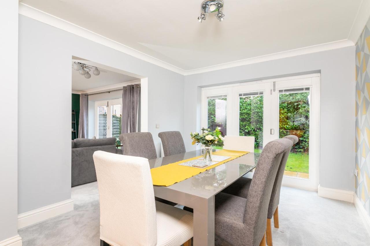 Spacious And Modern Townhouse I Pass The Keys York Ngoại thất bức ảnh