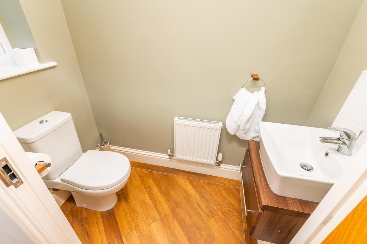 Spacious And Modern Townhouse I Pass The Keys York Ngoại thất bức ảnh